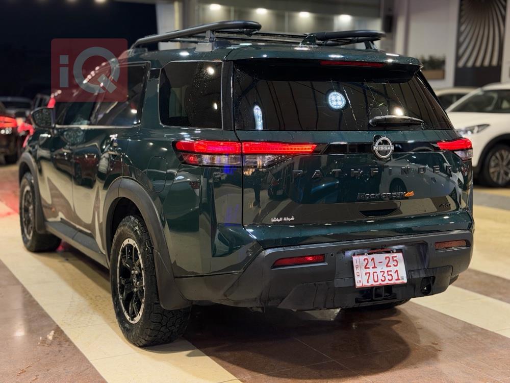 نیسان پاسفایندەر